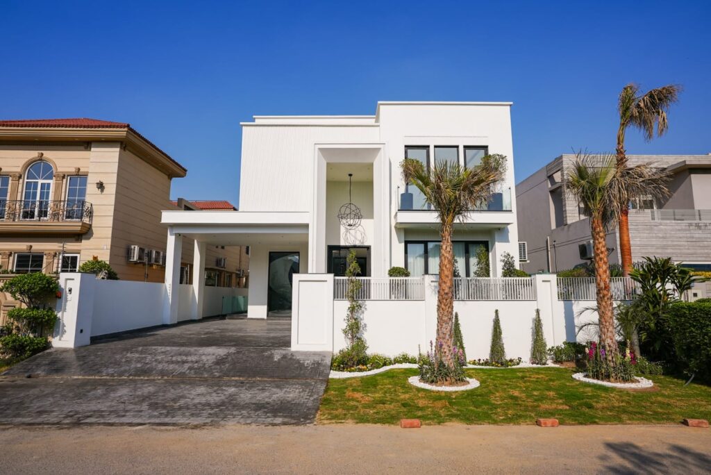 Build house in DHA Lahore
